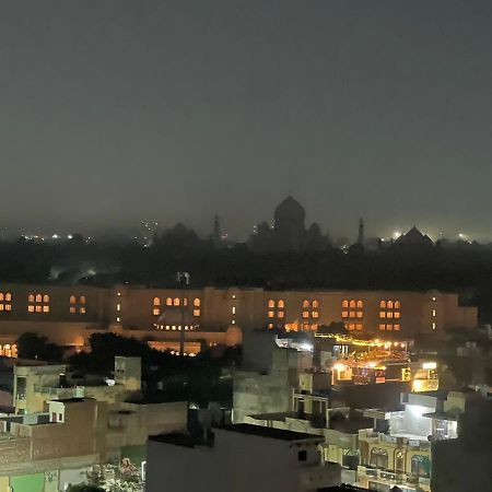 דירות אגרה Luxury Penthouse With Taj Mahal View מראה חיצוני תמונה